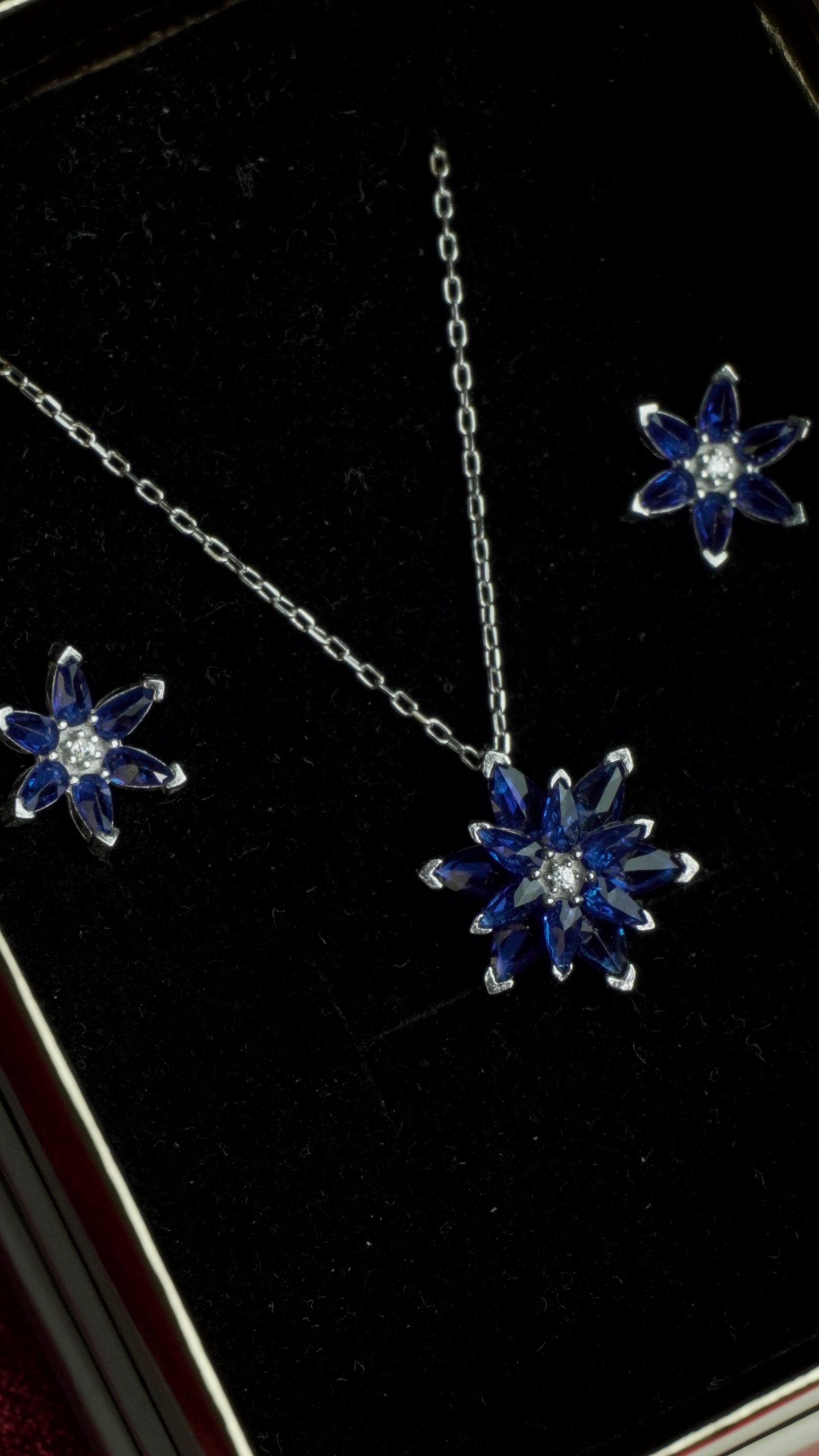Blue Lotus Necklace & Earrings Set Silver