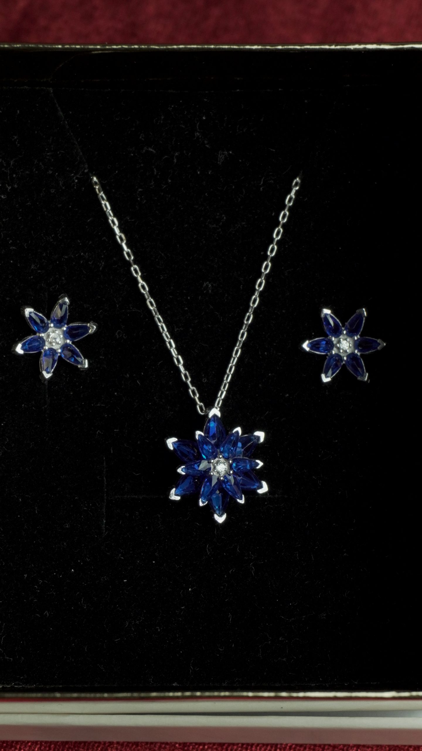Blue Lotus Necklace & Earrings Set Silver